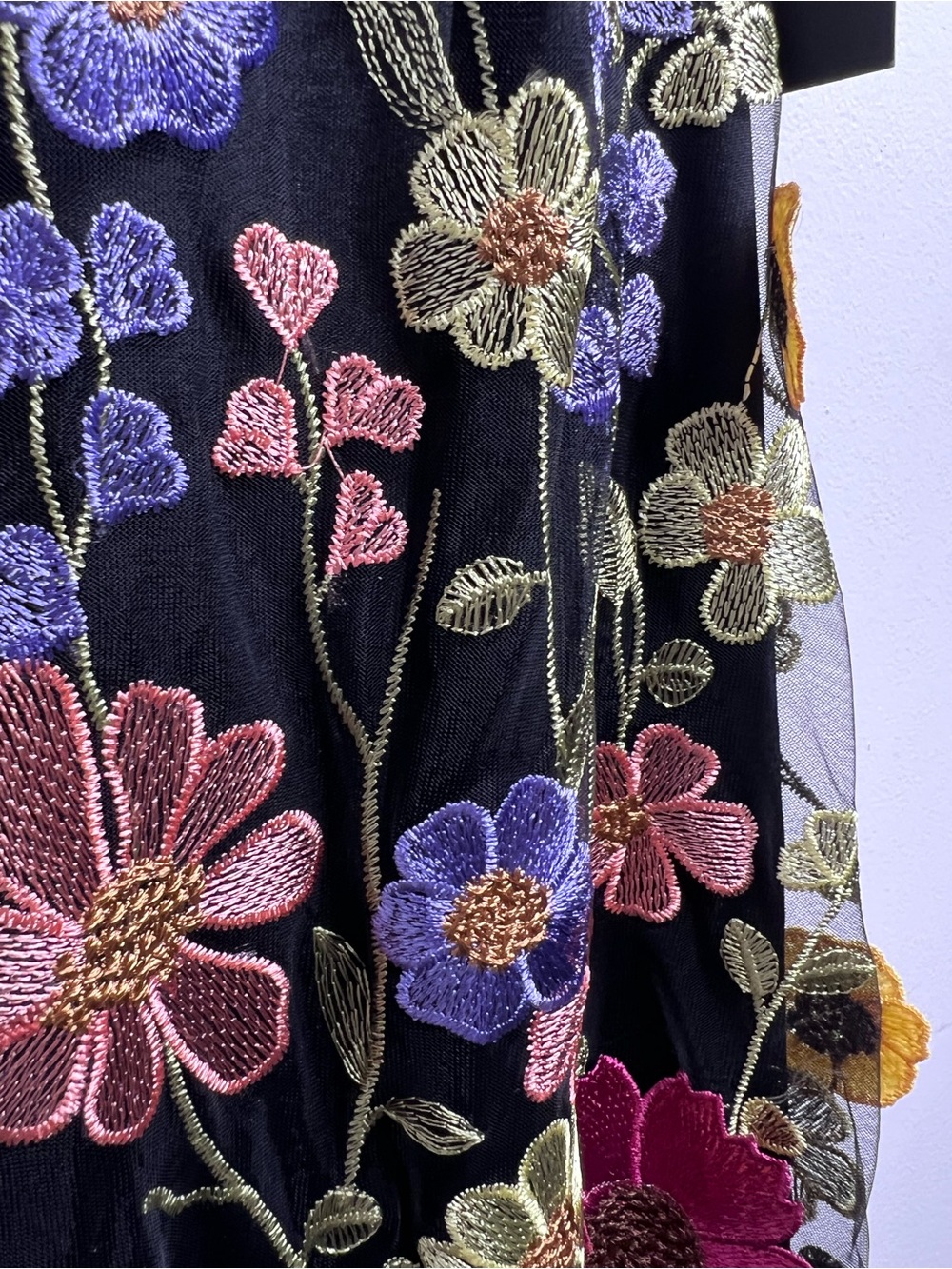 Lulus Thriving Poise Black 3D Floral Embroidered Tie-Strap Maxi Dress NWT Size L - Picture 5 of 17